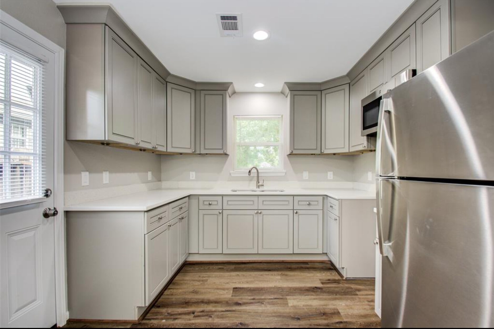 Building Photo - 4008 Vaughn Street