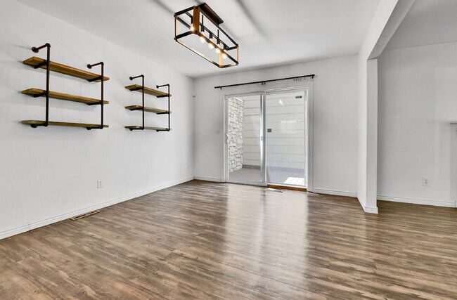 Building Photo - $2,795.00 - 4 Bedroom, 3 Bathroom, Single ...