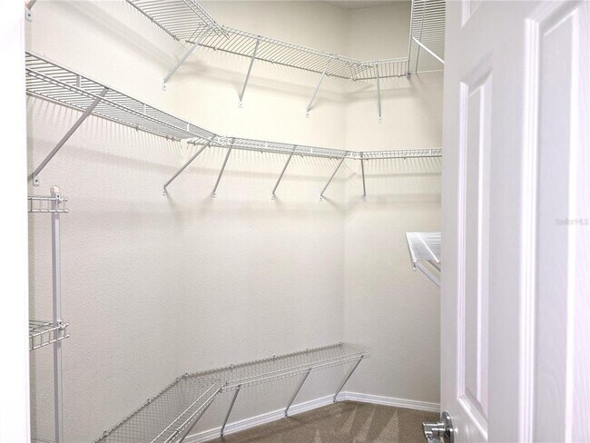 Building Photo - 5646 Sunset Falls Dr