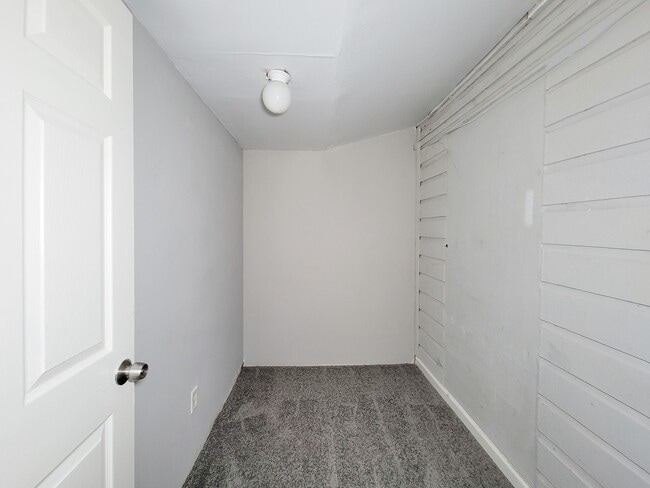 Building Photo - 111 Wisteria St