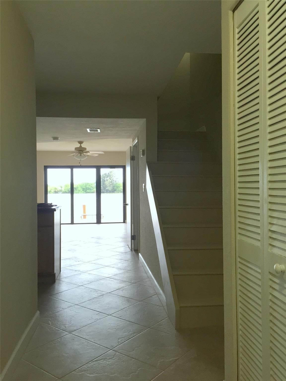 Building Photo - 1100 Crystal Lake Dr