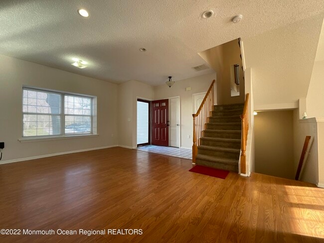 Building Photo - 907 Creamery Ct