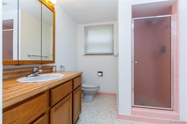 Building Photo - 7580 Thornwood St