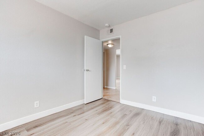 Building Photo - 1810 Bartoli Dr
