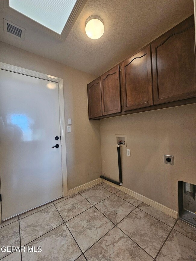 Building Photo - 6713 Capitan Ridge