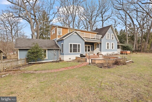 Building Photo - 206 Grove Ave