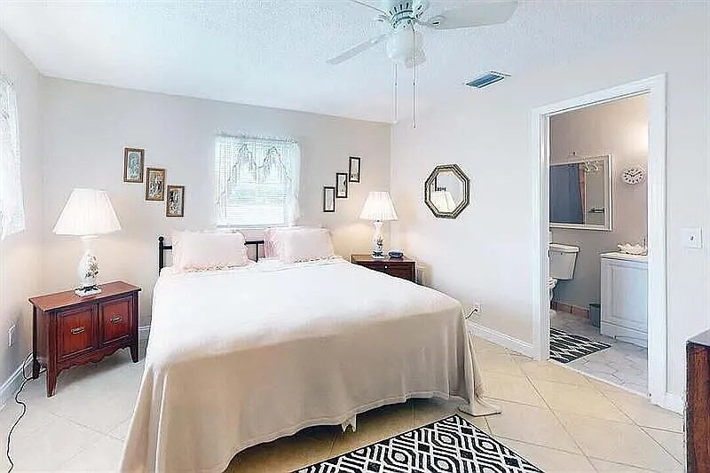 Building Photo - 2727 Ponce de Leon Blvd