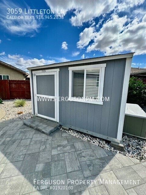 Building Photo - 3059 Littleton Ln