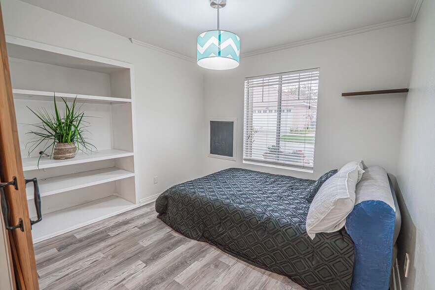 Building Photo - 25535 Chisom Ln