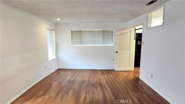 Building Photo - 10353 Downey Ave