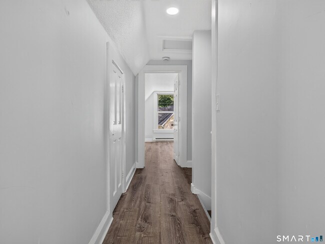 Building Photo - 111 Laurel Hill Ave