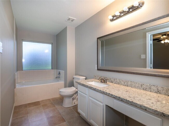 Building Photo - 8315 Sycamore Ln