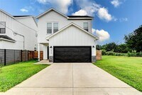 Building Photo - 7810 Kenton St