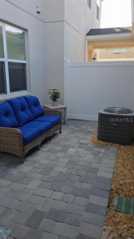 Building Photo - 1665 Pinecliff Dr