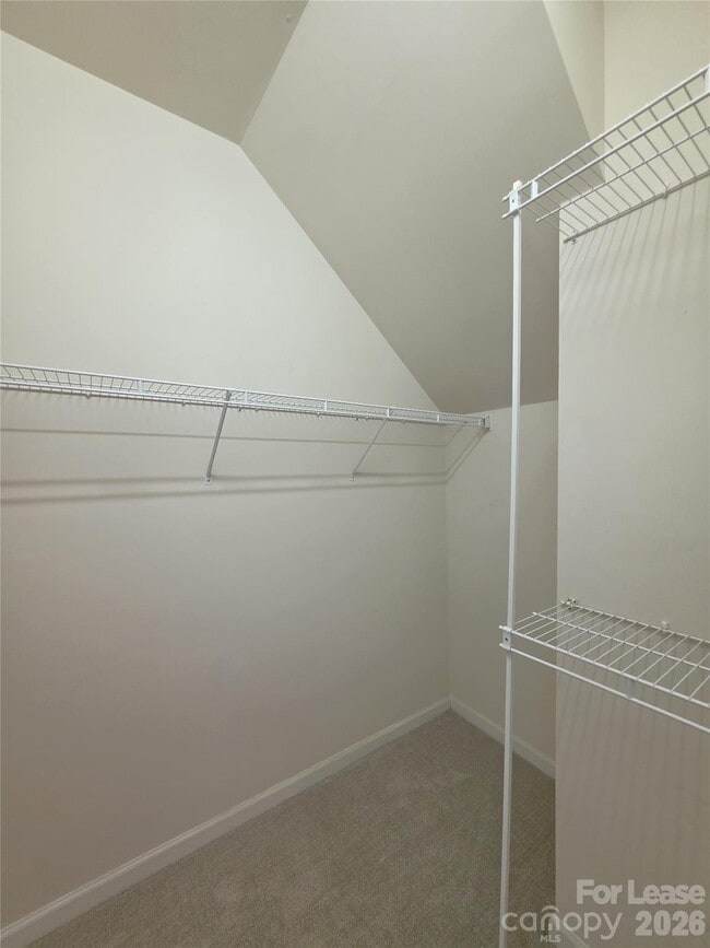 Building Photo - 4730 Willow Glen Rd
