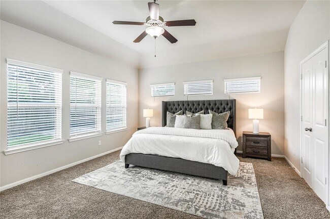 Building Photo - 30815 Berkshire Downs Dr