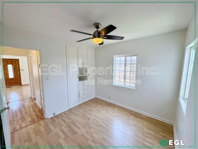 Building Photo - 837 Rose Ave