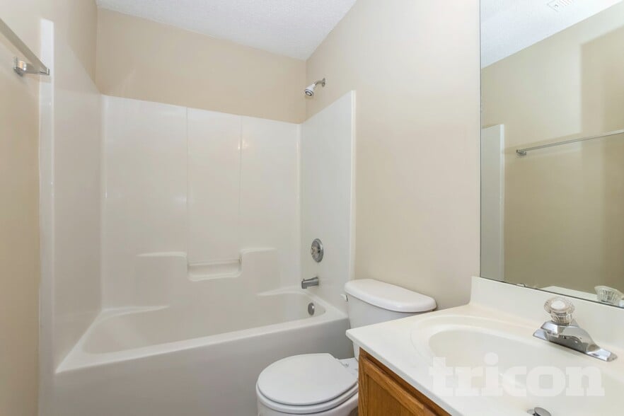 Building Photo - 1123 Alston Hill Dr