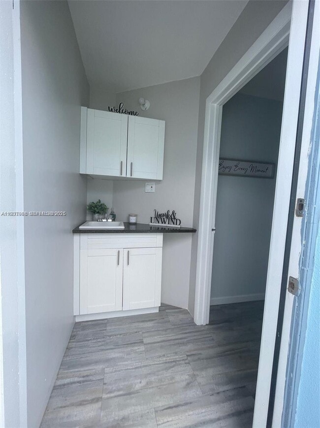 Building Photo - 7521 Harbour Blvd