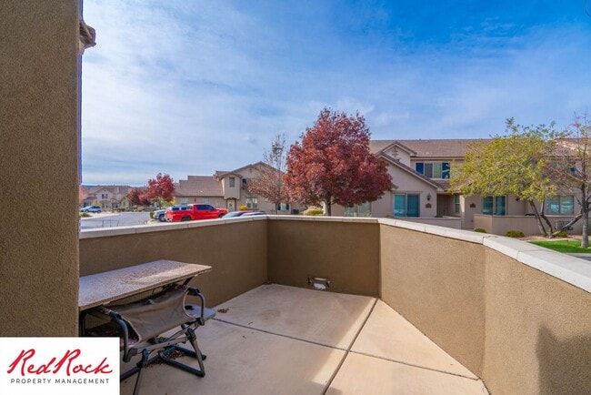 Building Photo - 3 Bedroom Furnished Home in Hidden Valley ...