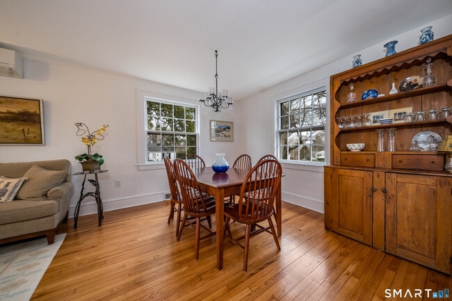 Building Photo - 99 Bay View Ave