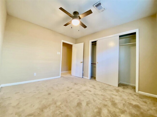 Building Photo - 2206 Tannehill Dr