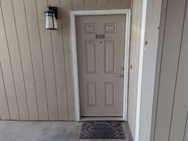 Building Photo - 1bd/1ba condo on 1st floor with pool access