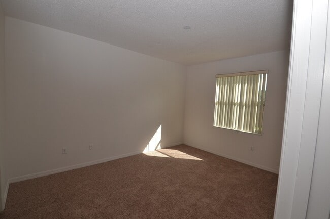 Building Photo - Fantastic Lake Nona area 4 B/2B Home ~ New...