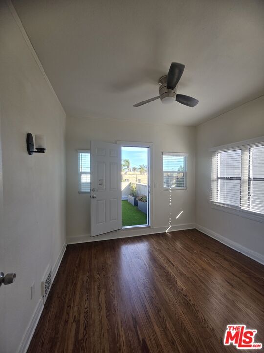 Building Photo - 1022 Cloverdale Ave