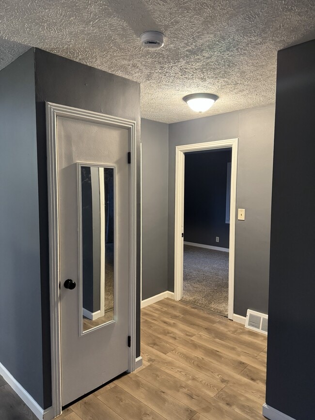 Building Photo - 500 Sunset Blvd