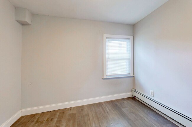 Building Photo - 118 Lenox Ave