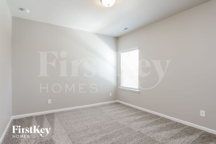 Building Photo - 6825 Shane Dr