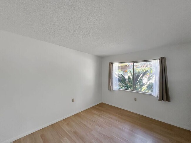 Building Photo - 16737 Meandro Dr