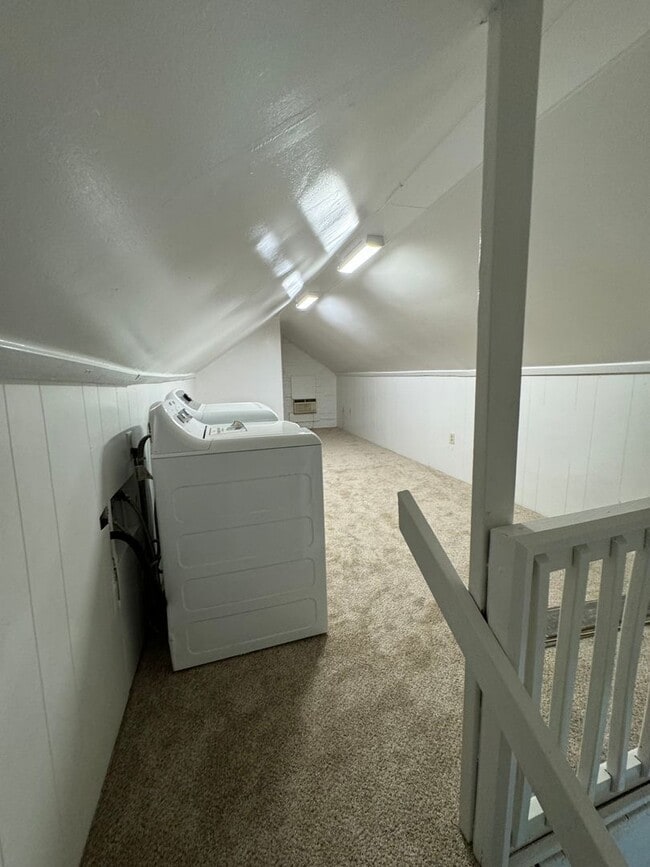 Building Photo - Charming 2 Bedroom, 1 Bath Apartment | Carlisle Area Schools!