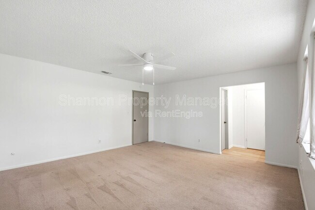 Building Photo - 2275 Triway Ln