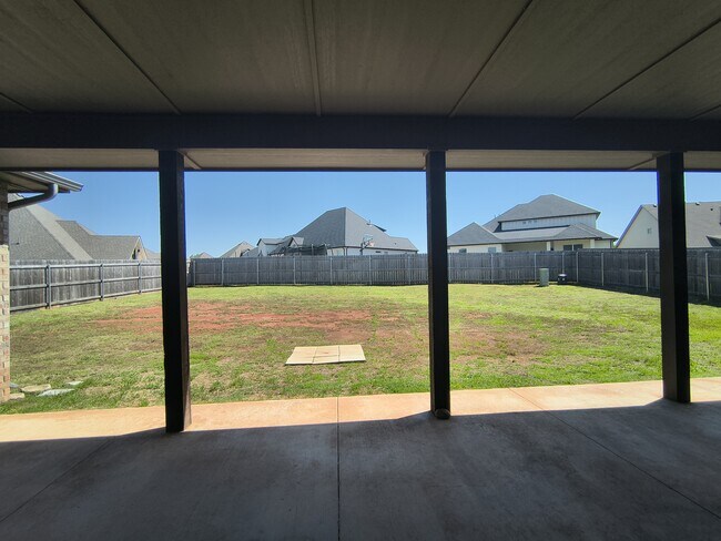 Building Photo - 9212 NW 147th Terrace