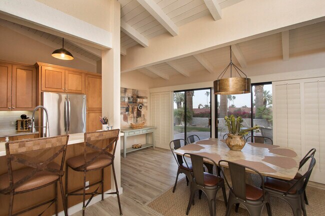 Building Photo - 40080 Via Buena Vista