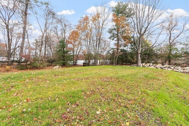 Building Photo - 18 Buttonwood Pl