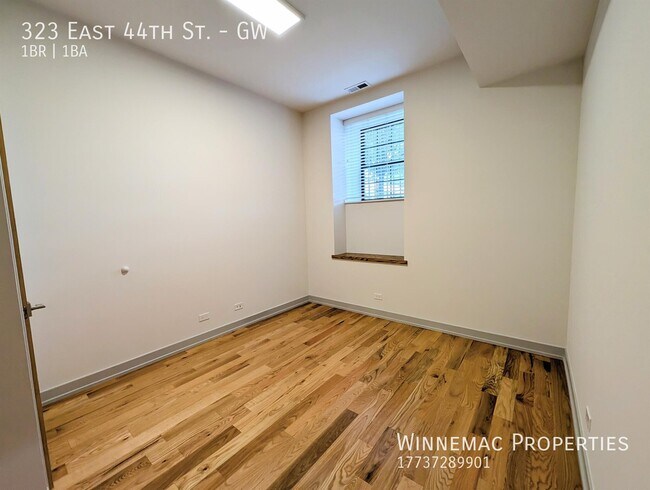 Building Photo - 323 E 44th St