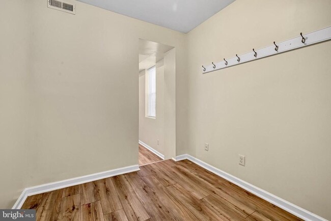 Building Photo - 2131 Jefferson St