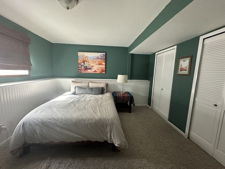 Building Photo - 4710 W 108th Pl