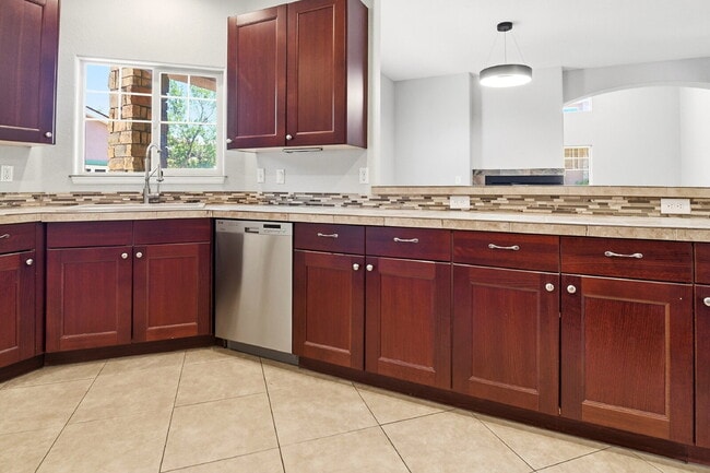 Building Photo - $2,940.45 - 4 Bed, 3 Bath Townhome In Commerce City with Central AC and In Unit Laundry!