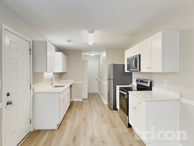 Building Photo - 210 Baxter Ln