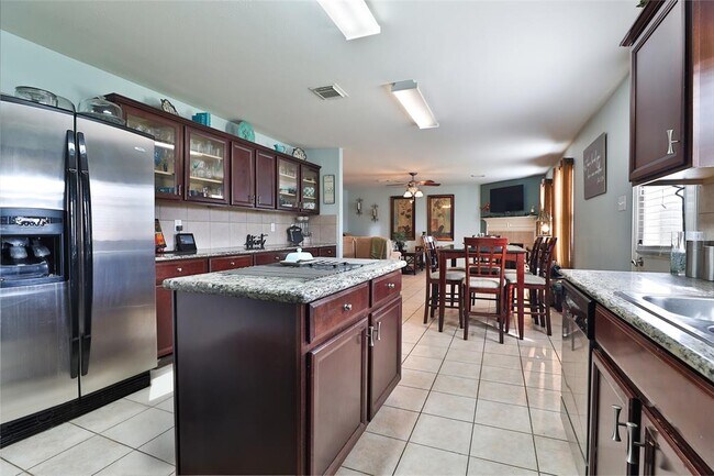 Building Photo - 21711 Cascade Hollow Ln