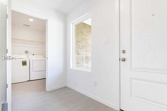 Building Photo - 31342 Black Cherry St