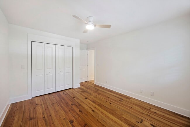 Building Photo - 137 Sparrow Dr