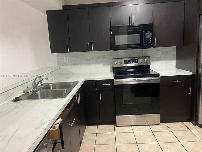 Building Photo - 13301 SW 88th Terrace