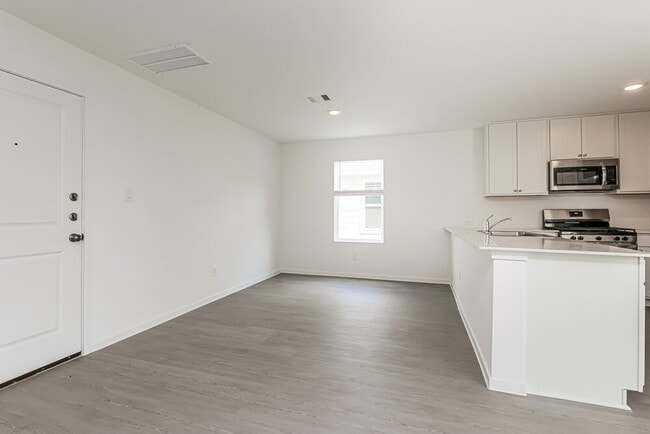 Building Photo - 1718 Lofty Cedar Ct