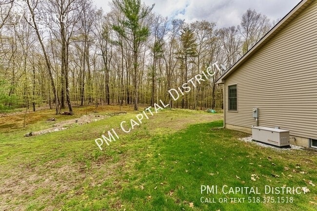 Building Photo - 37 Best Rd