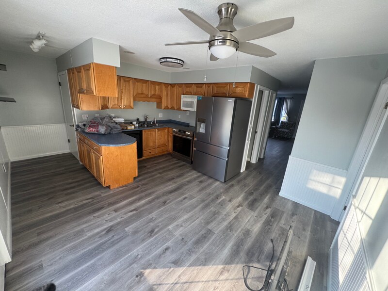 Building Photo - 3742 School St